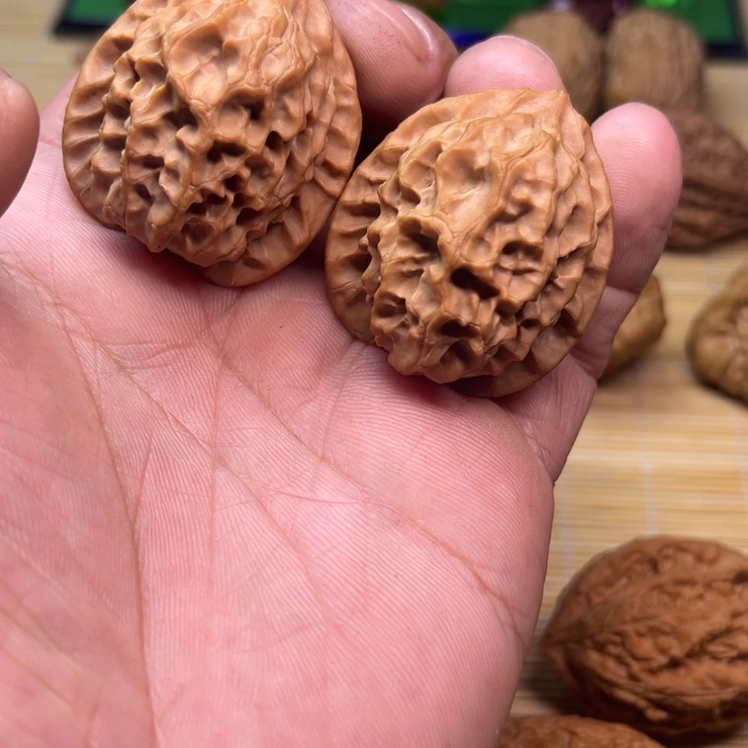 把件桃核全品无修龙鳞纹