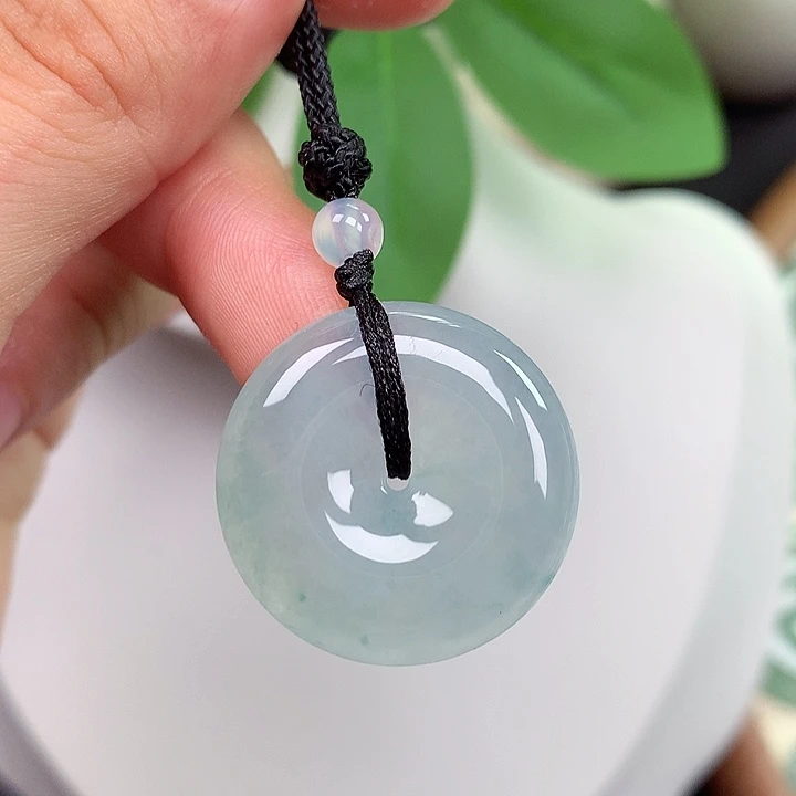 翡翠未镶嵌颈饰平安扣 247x5.7mm