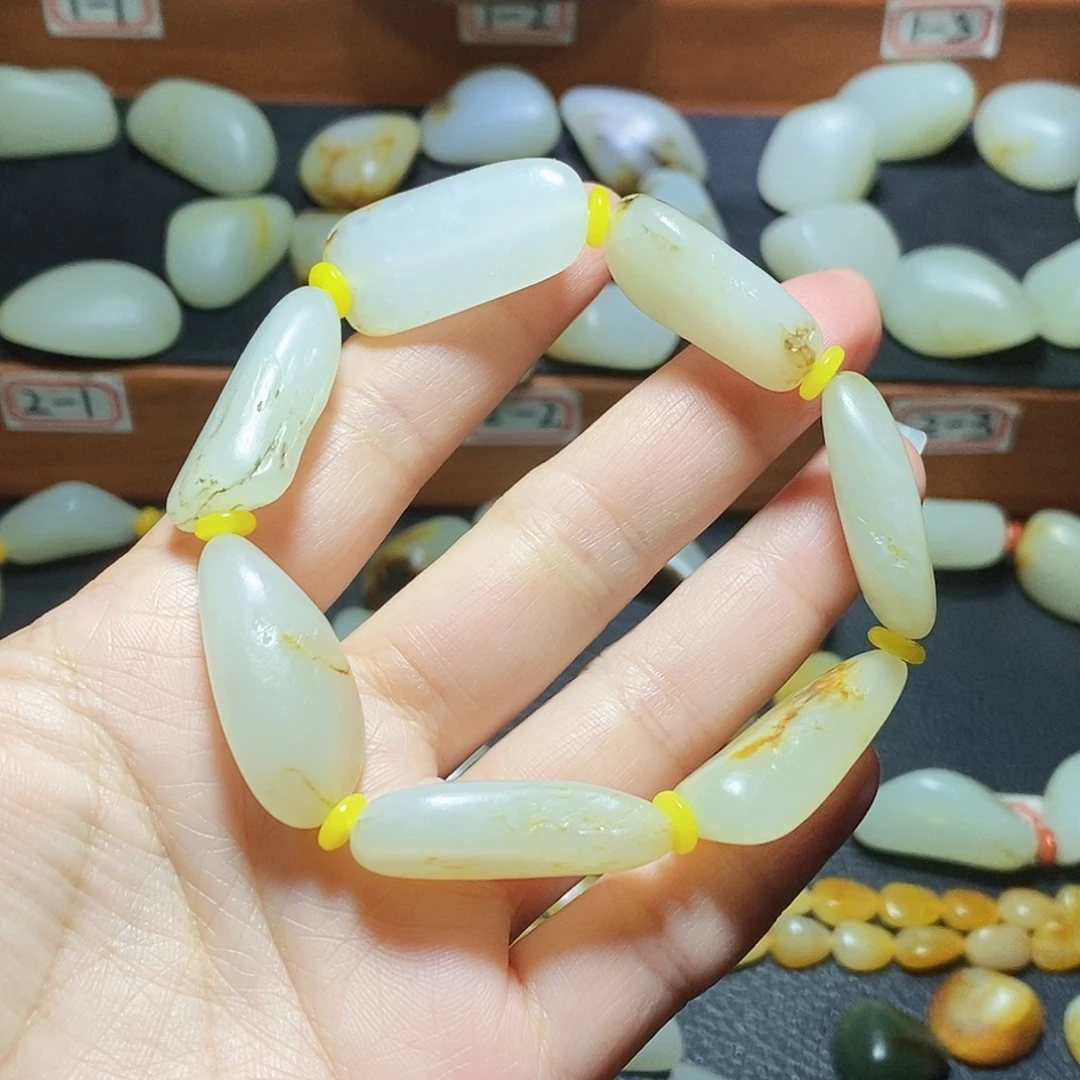 和田玉未镶嵌手链