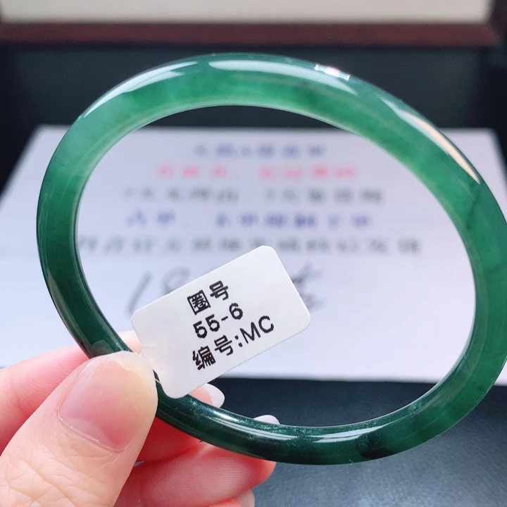 翡翠未镶嵌手镯翡翠手镯28