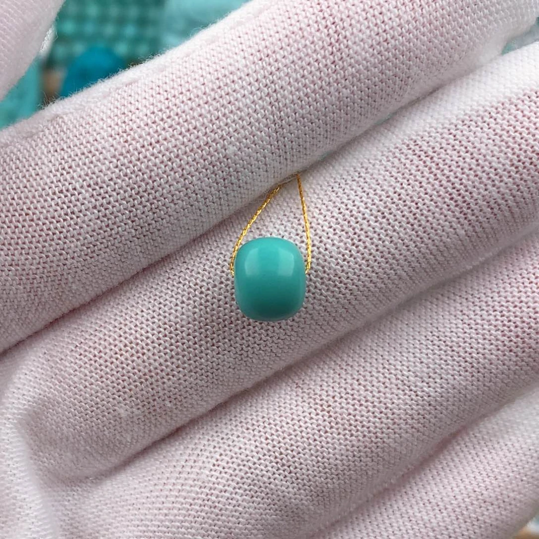 绿松石配饰未镶嵌8.4*7.3