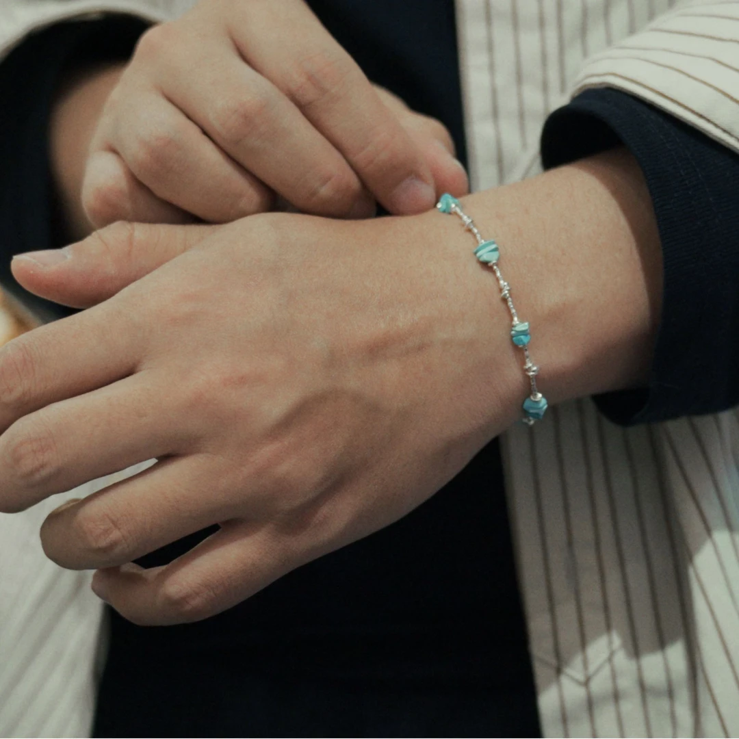 幻渺【清灵】原创设计 | 原矿绿松石复古民族风不规则手工银手链