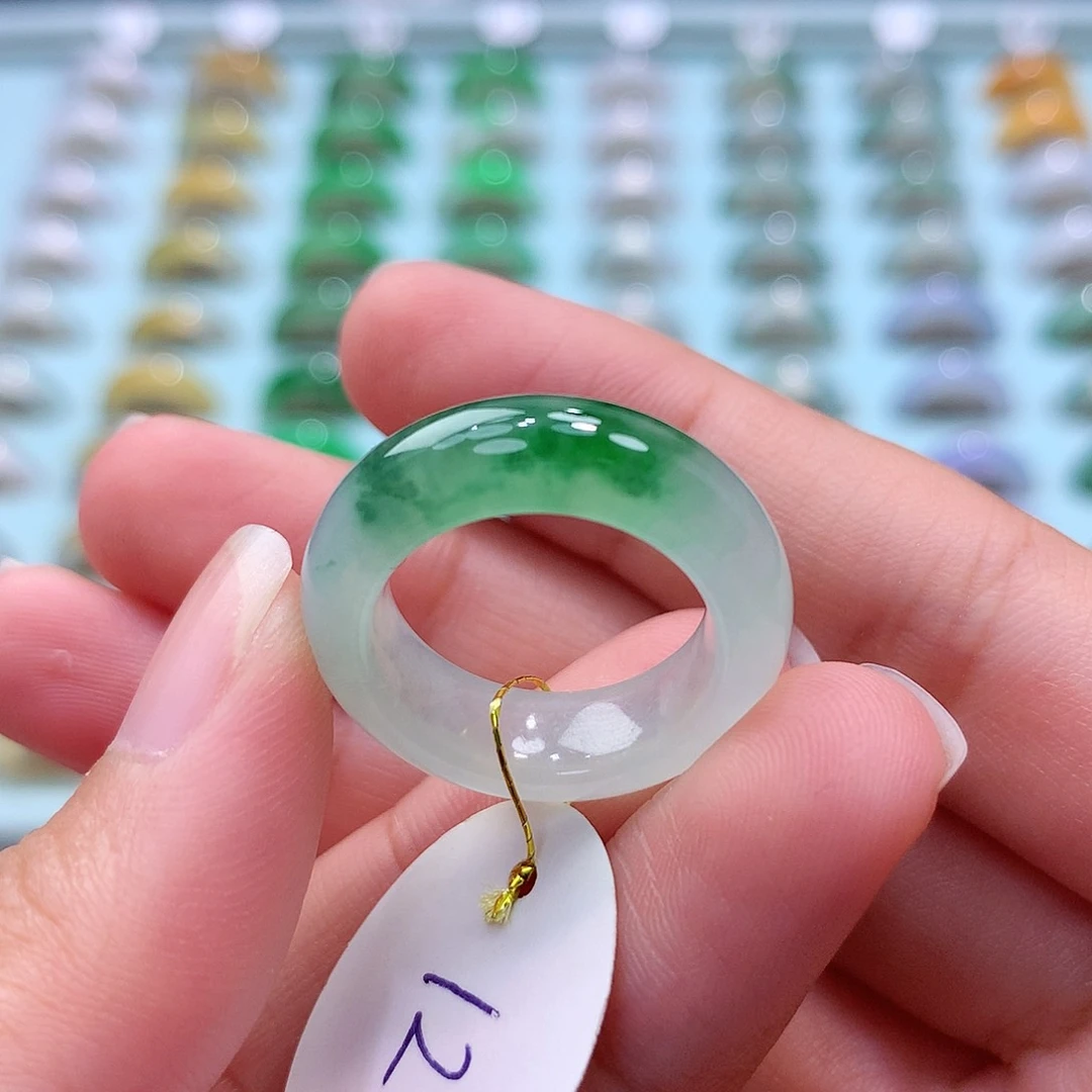 未镶嵌戒指翡翠12圈