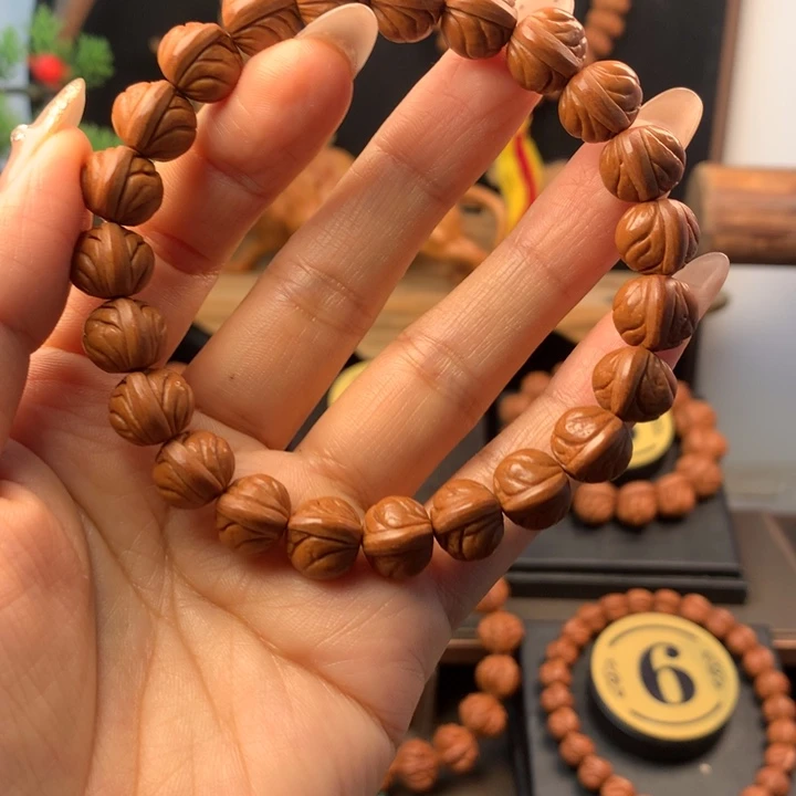 文玩核桃吊坠11玉龙脊