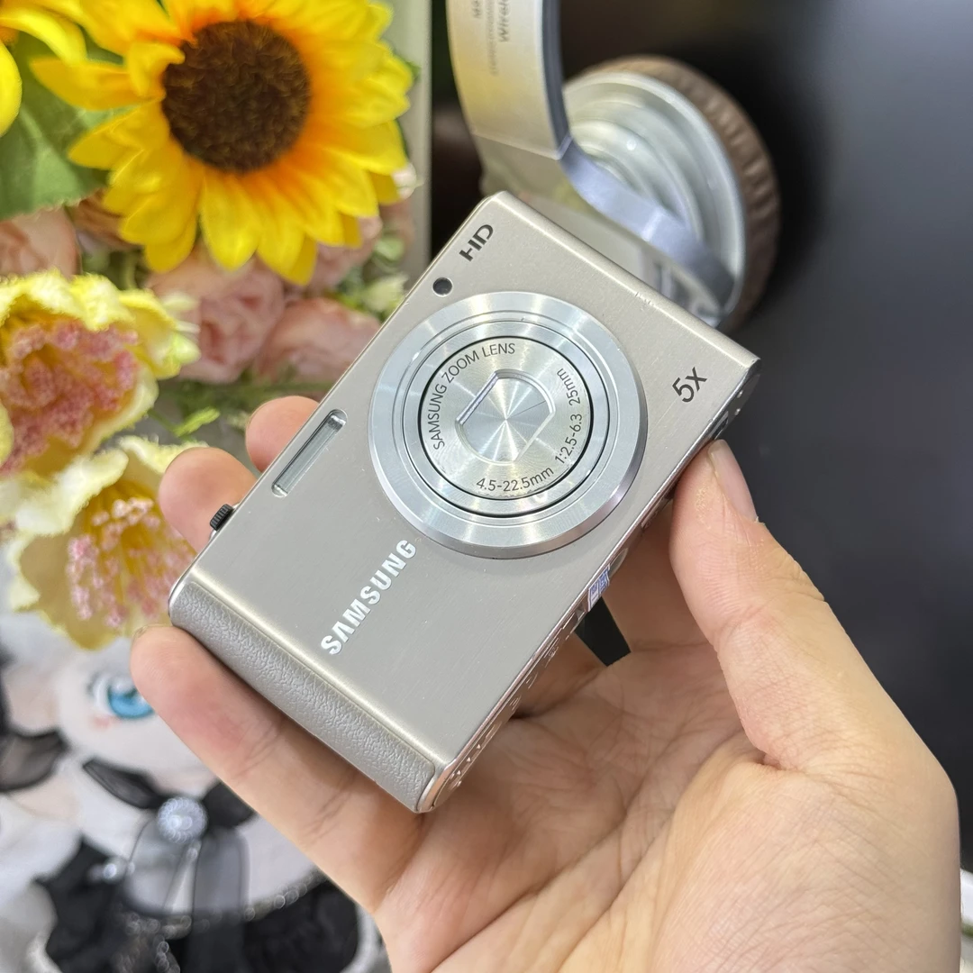 9新 Samsung/三星 三星st77冷白皮1600万像素滤镜多带配件适新手