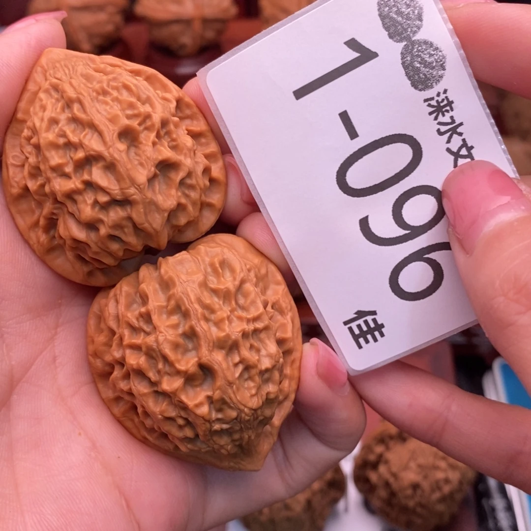 把件文玩核桃38金牛