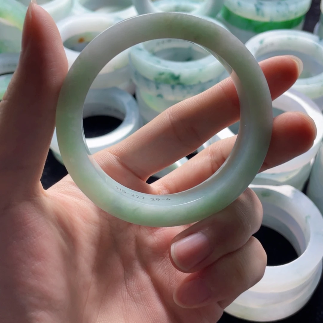 哪***味定制翡翠A货未镶嵌