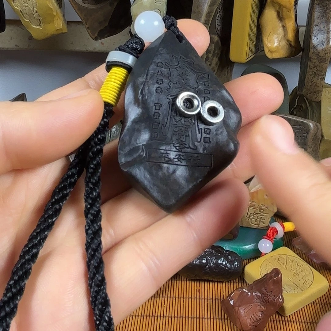 新疆戈壁石原石雕刻96