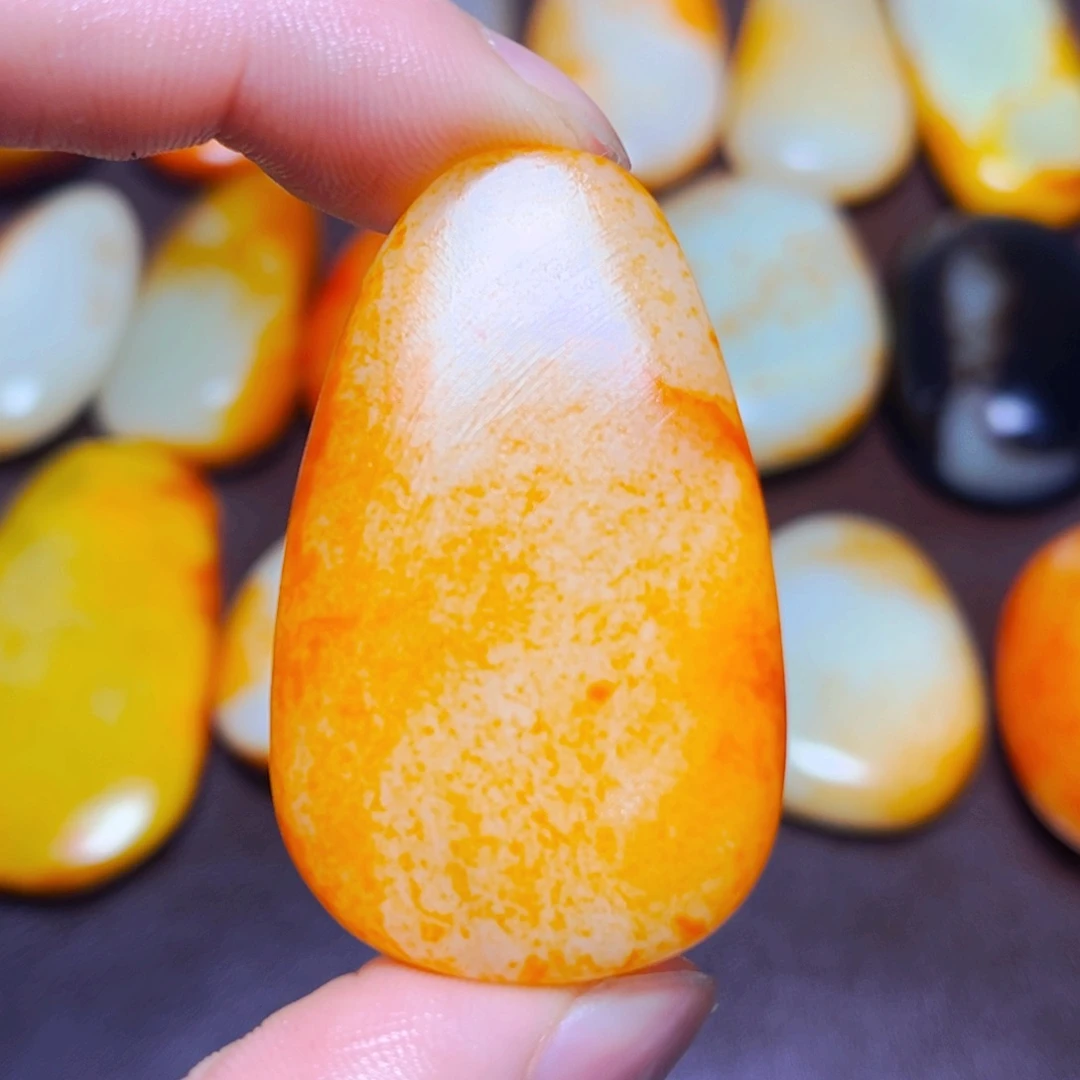 和田玉未镶嵌珠宝奇石