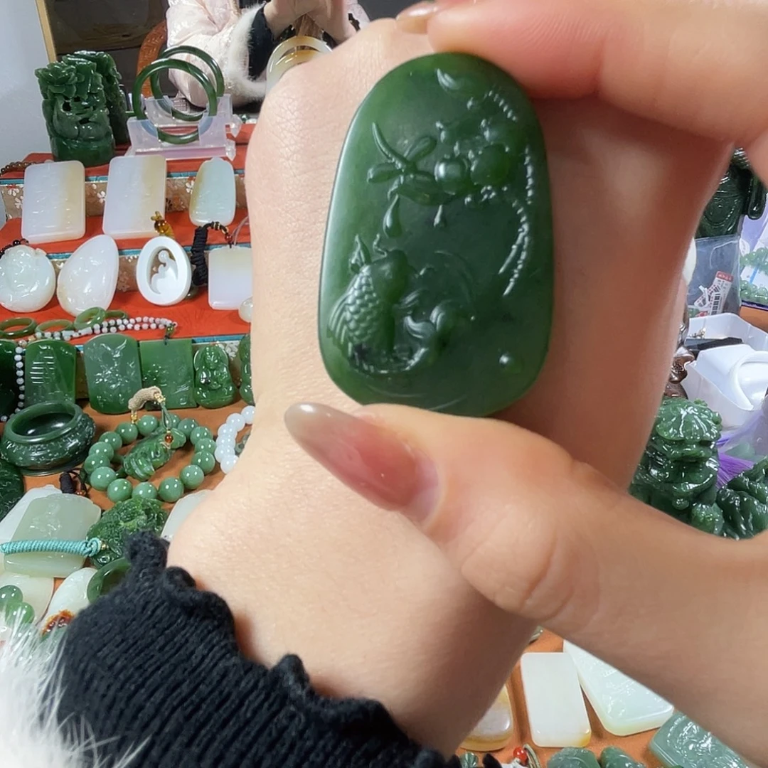 和田玉（碧玉）未镶嵌颈饰