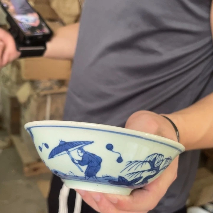 摆件怀旧瓷器，默认微瑕，介意勿拍