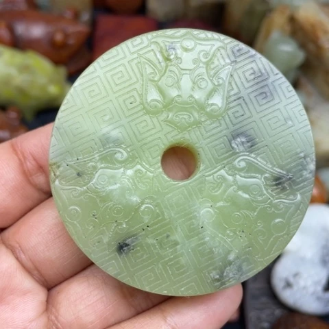 蛇纹石玉未镶嵌颈饰61