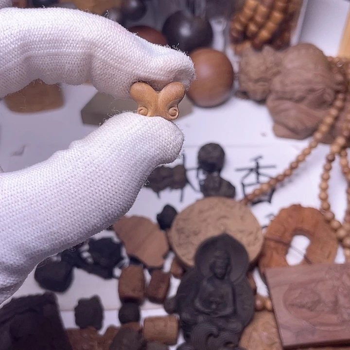 檀香木无事牌檀香木小蝴蝶配饰