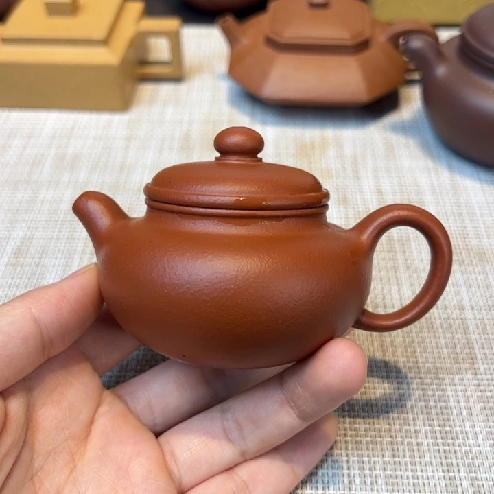 茶壶紫砂朱泥，容量100毫升，仿古