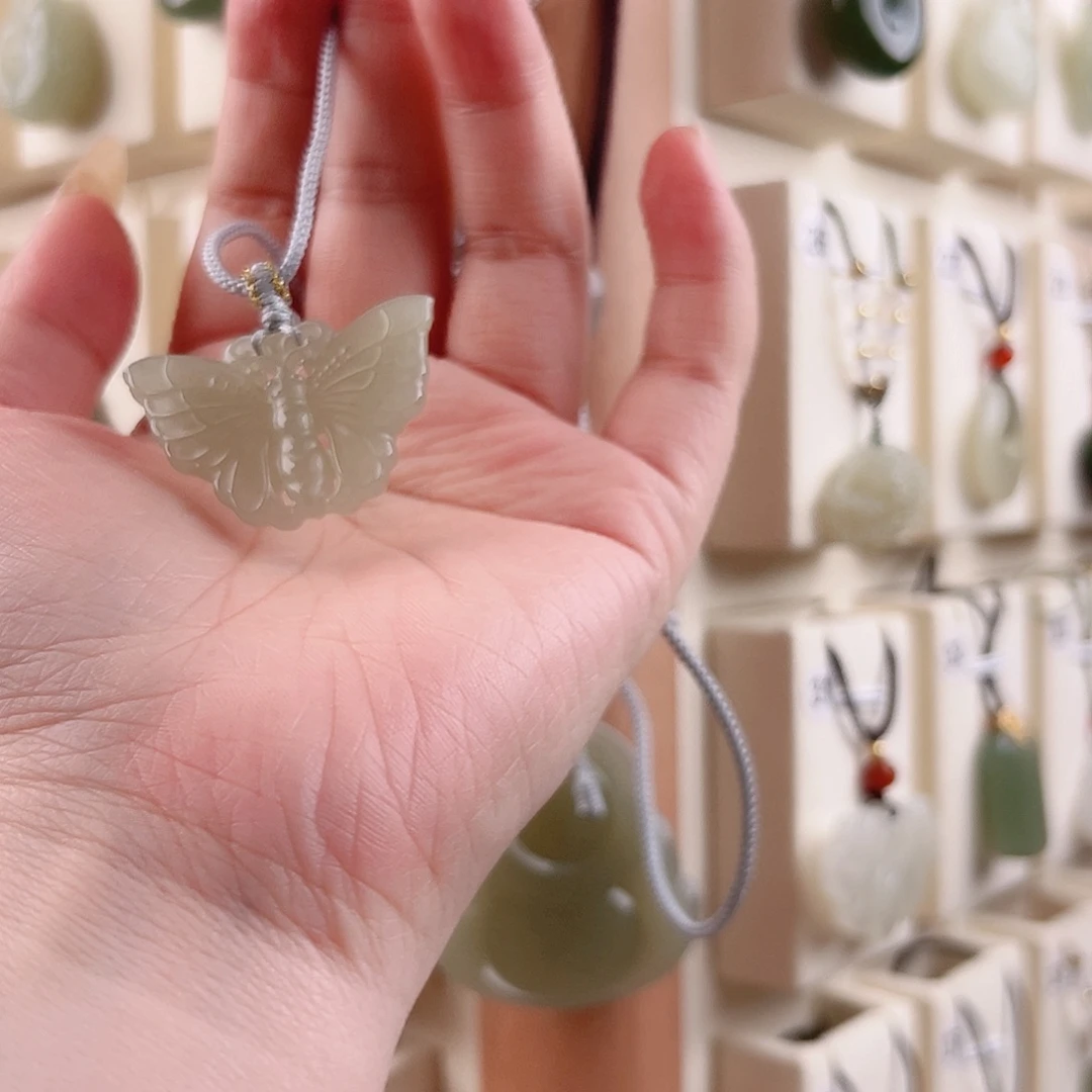 和田玉吊坠(不含链)未镶嵌嘟*拉