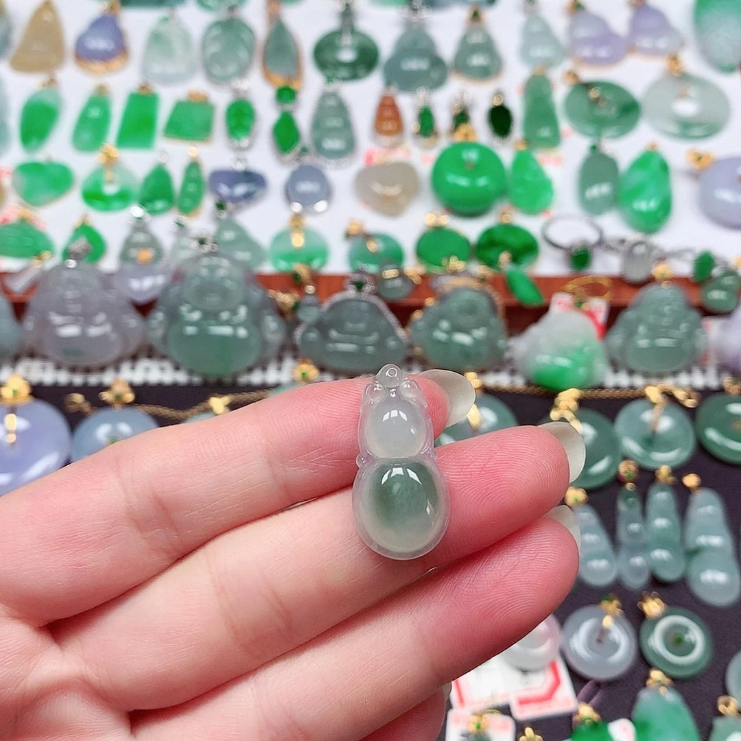 翡翠未镶嵌颈饰天然翡翠A货