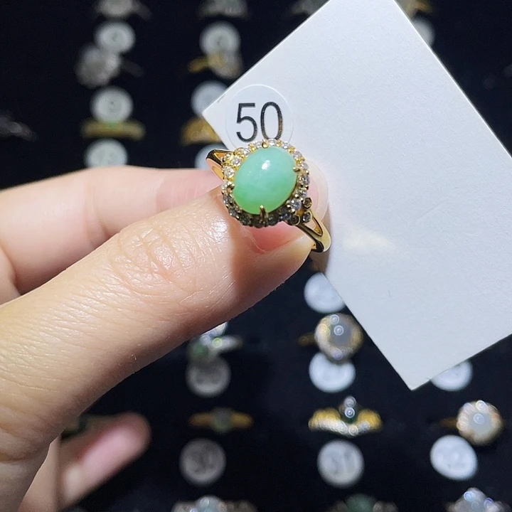 翡翠未镶嵌戒指戒指