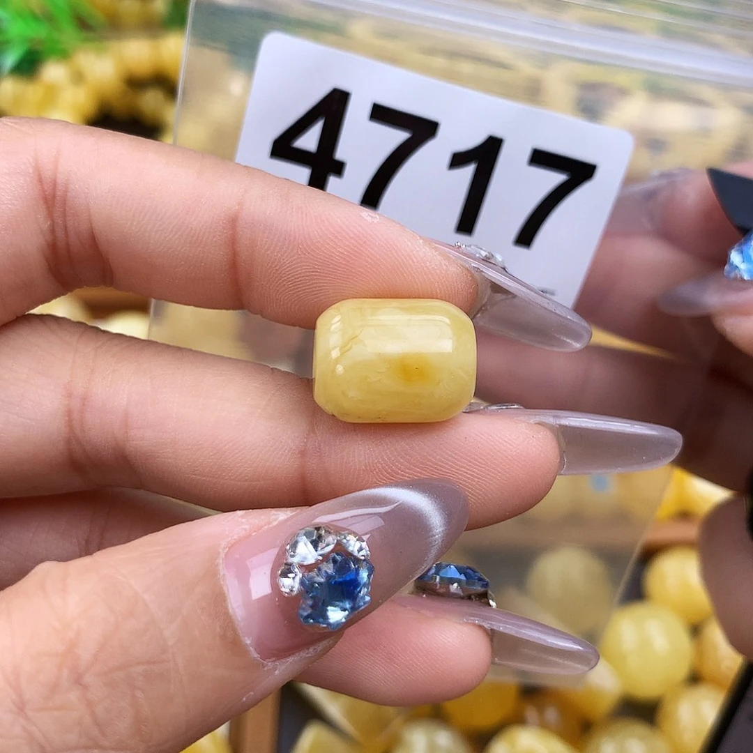 未镶嵌琥珀珠宝奇石12.6