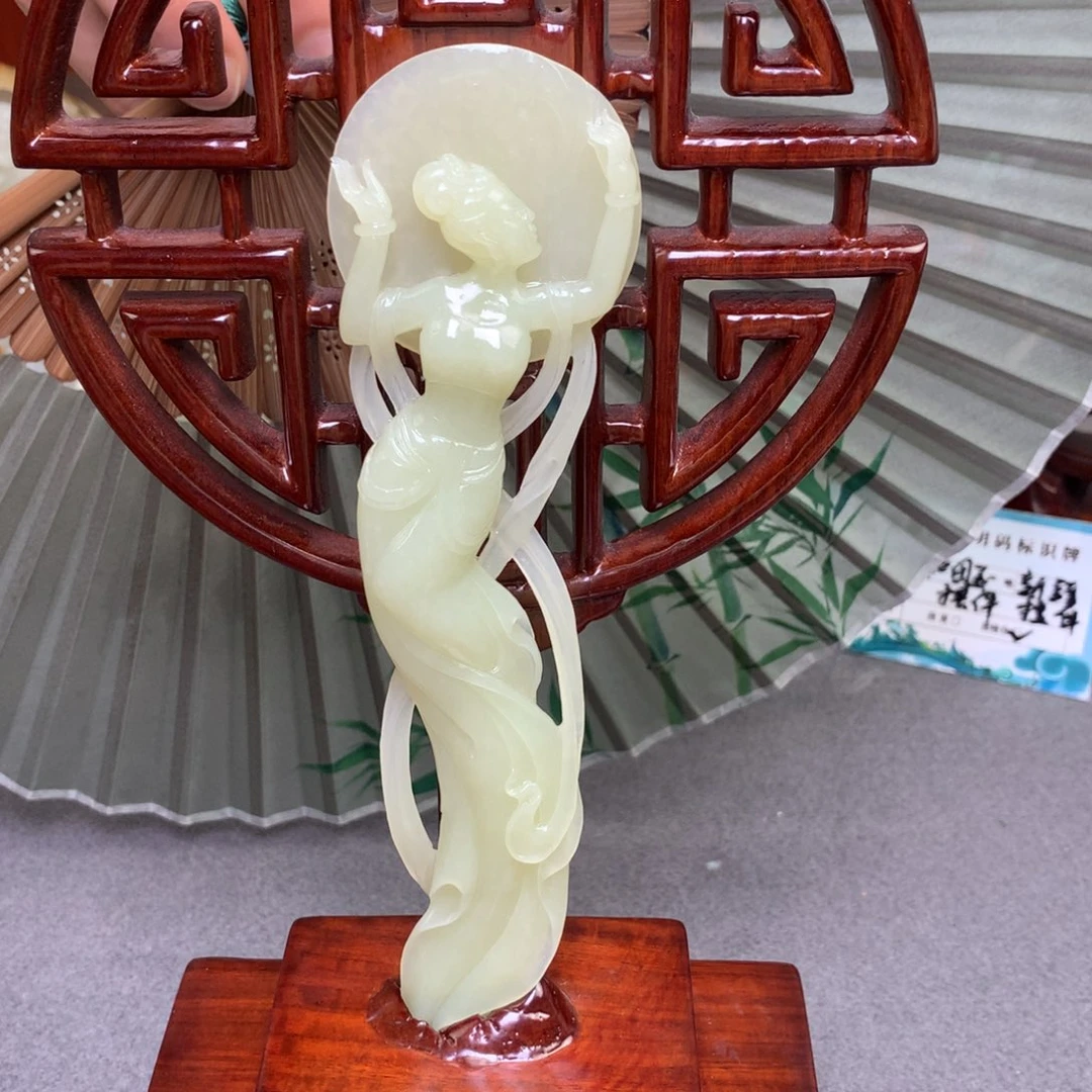未镶嵌和田玉摆件
