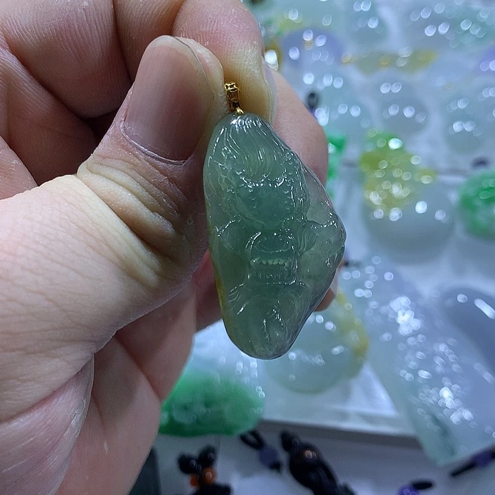 翡翠18K金镶嵌颈饰天然翡翠A货吊坠