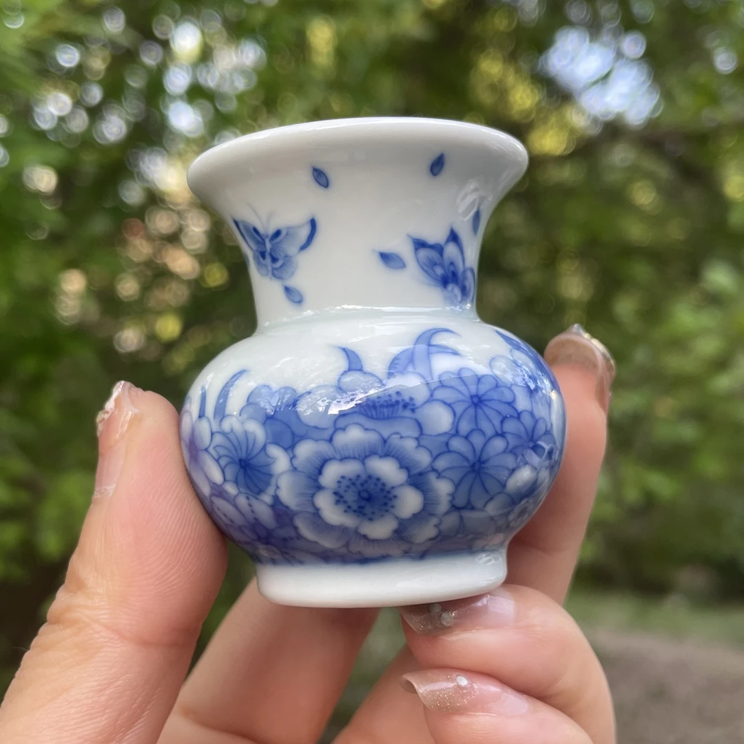 景德镇手工手绘蝶恋花小盖置青花陶瓷迷你万花瓶型摆件家居创意茶