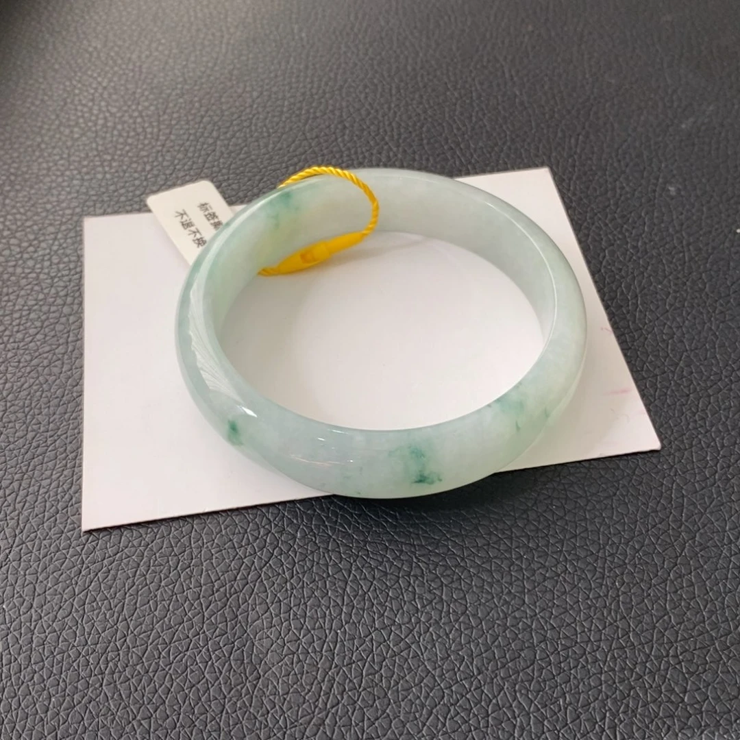 翡翠未镶嵌手镯61圈口