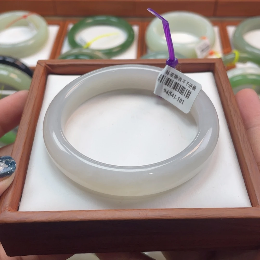 【闪购商品】未镶嵌手镯和田玉和田玉59
