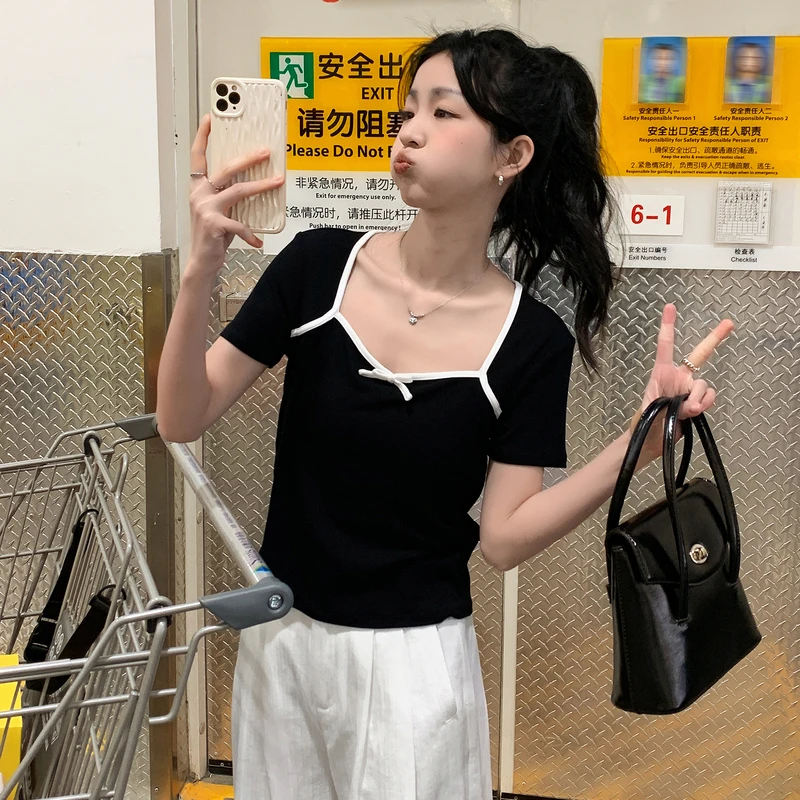 DC731 唐狮2025新款设计感白色短款小衫时髦短袖T恤女夏季辣妹紧