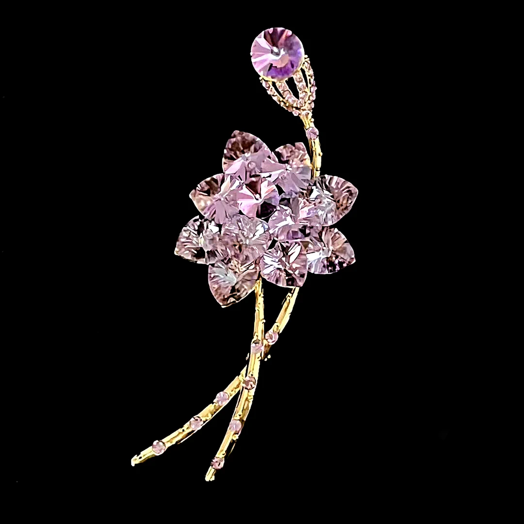 铜合金合成锆石胸针 xz4838梅花坞