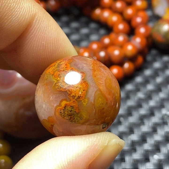 玛瑙/玉髓颈饰未镶嵌富**?