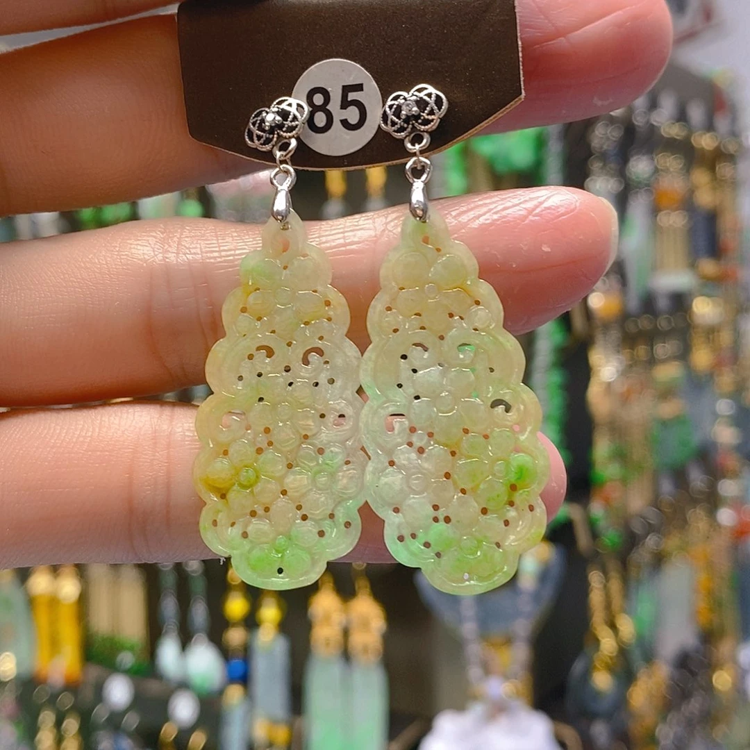 未镶嵌翡翠耳饰翡翠