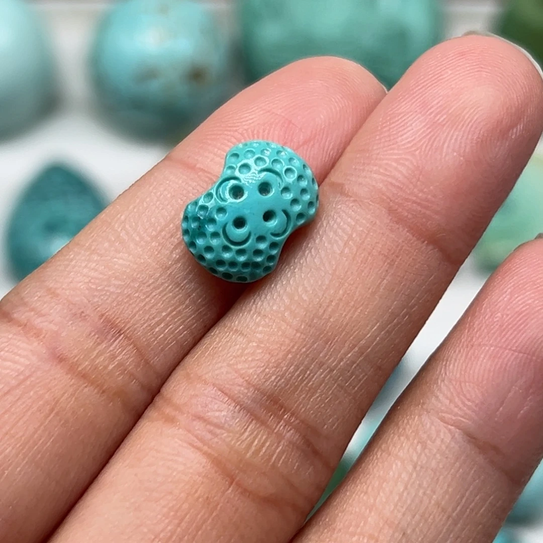 未镶嵌绿松石珠宝奇石