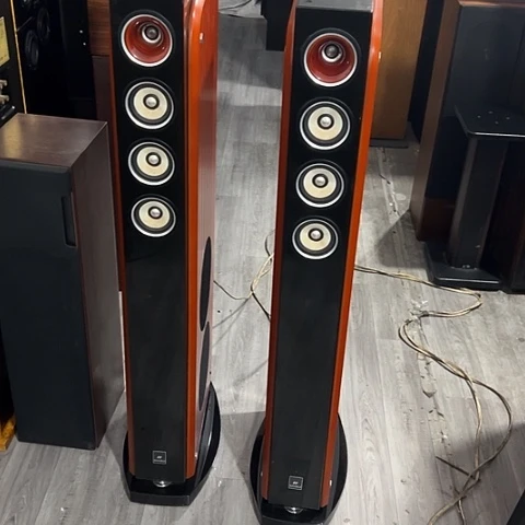 8新山水落地音箱680不包邮