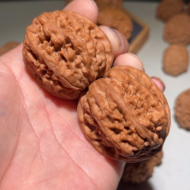 钟***雨文玩核桃吊坠42凤凰台