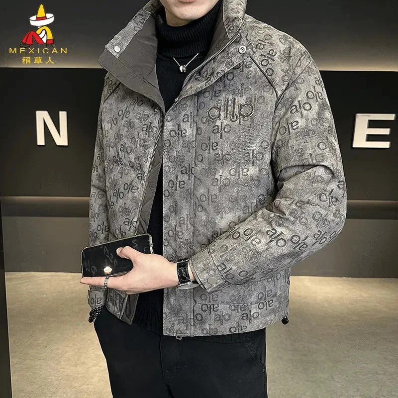 稻草人羽绒服男款2025冬季短款潮流修身加厚保暖轻奢痞帅外套男装