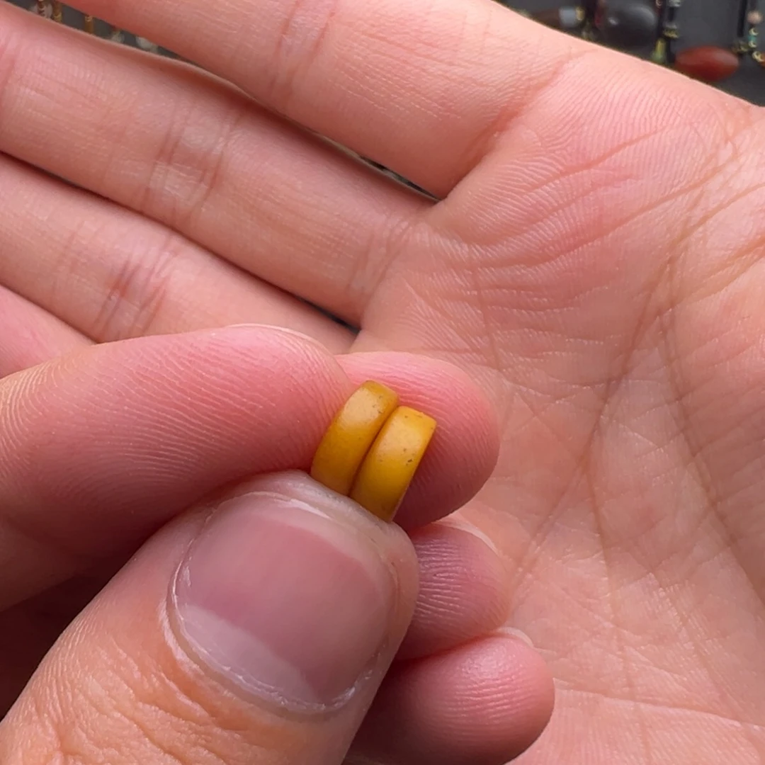 蜜蜡未镶嵌手链hhhhhjjjjj