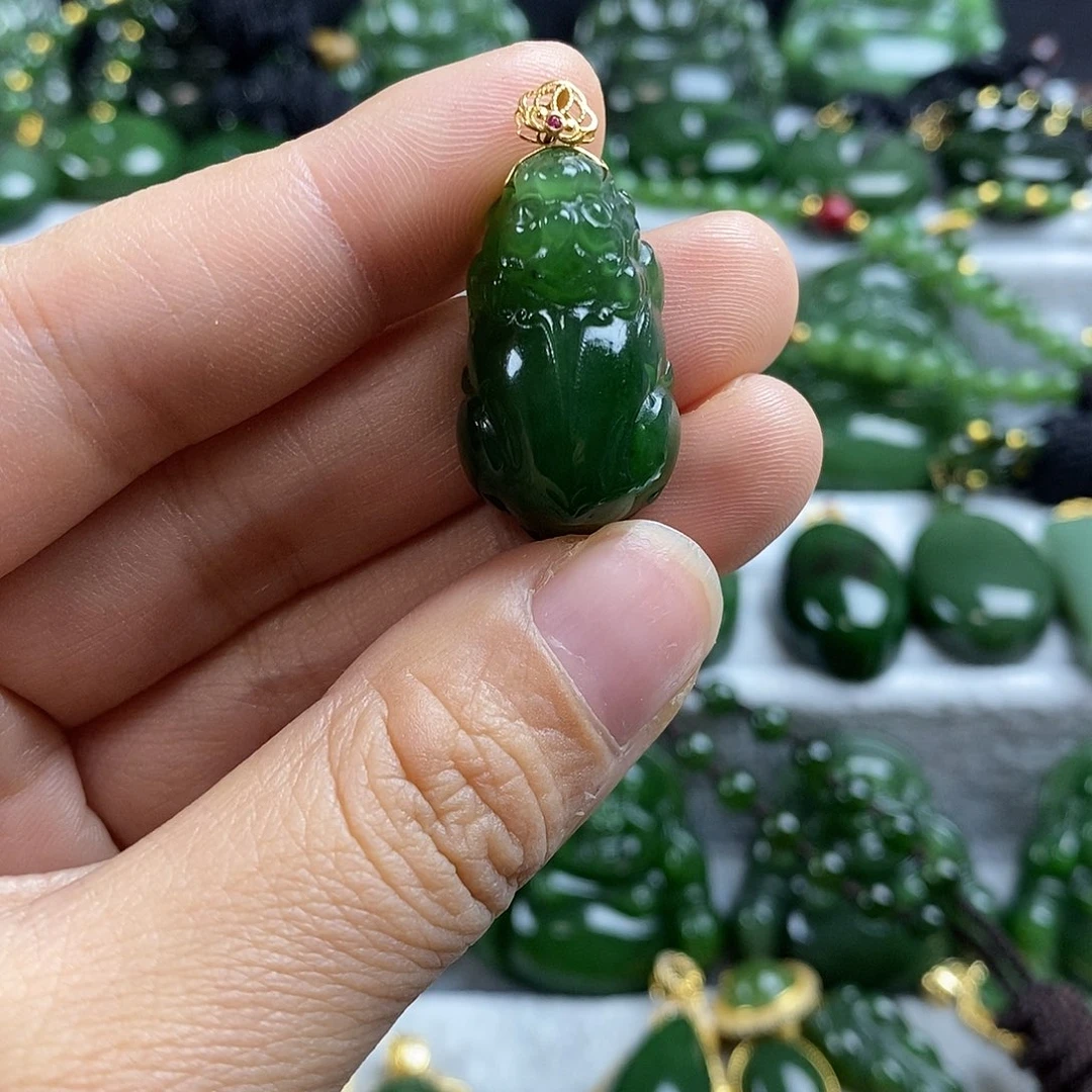 和田玉（碧玉）未镶嵌颈饰