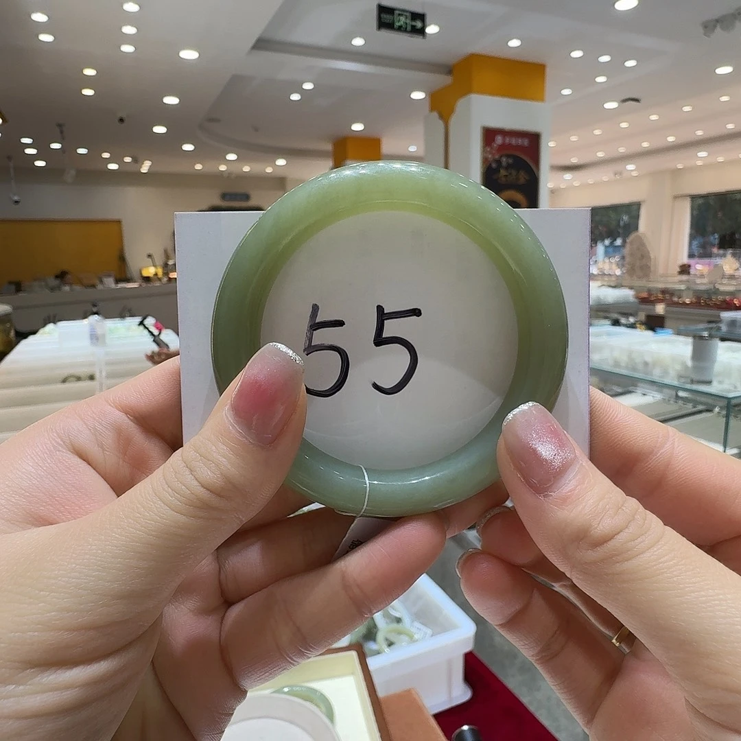 和田玉未镶嵌手镯85