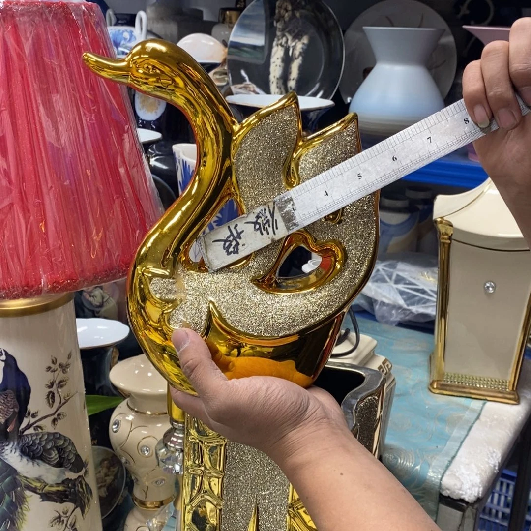 摆件陶瓷工艺品花瓶