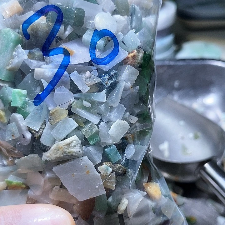 散珠翡翠枕头料30