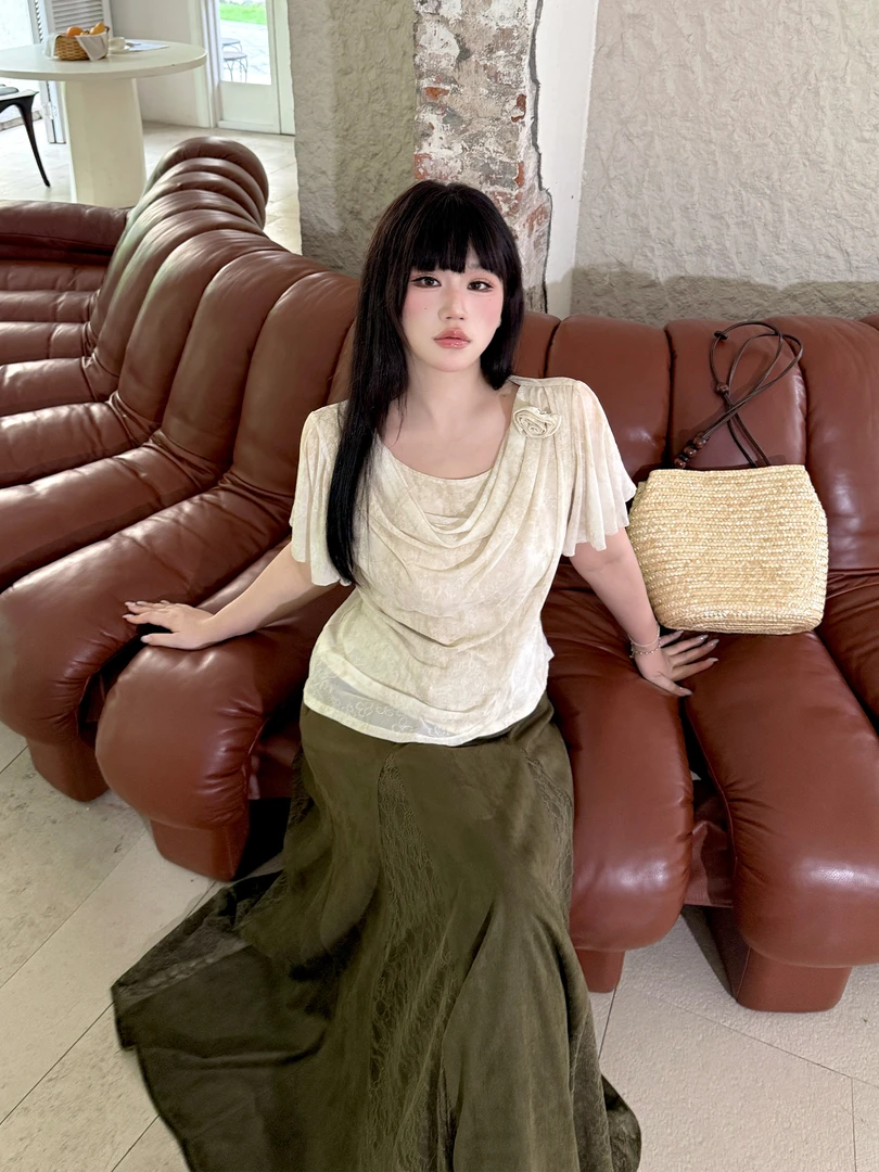月半鱼【唯露】荡领短袖法式设计感褶皱T恤新款修身显瘦时尚上衣女