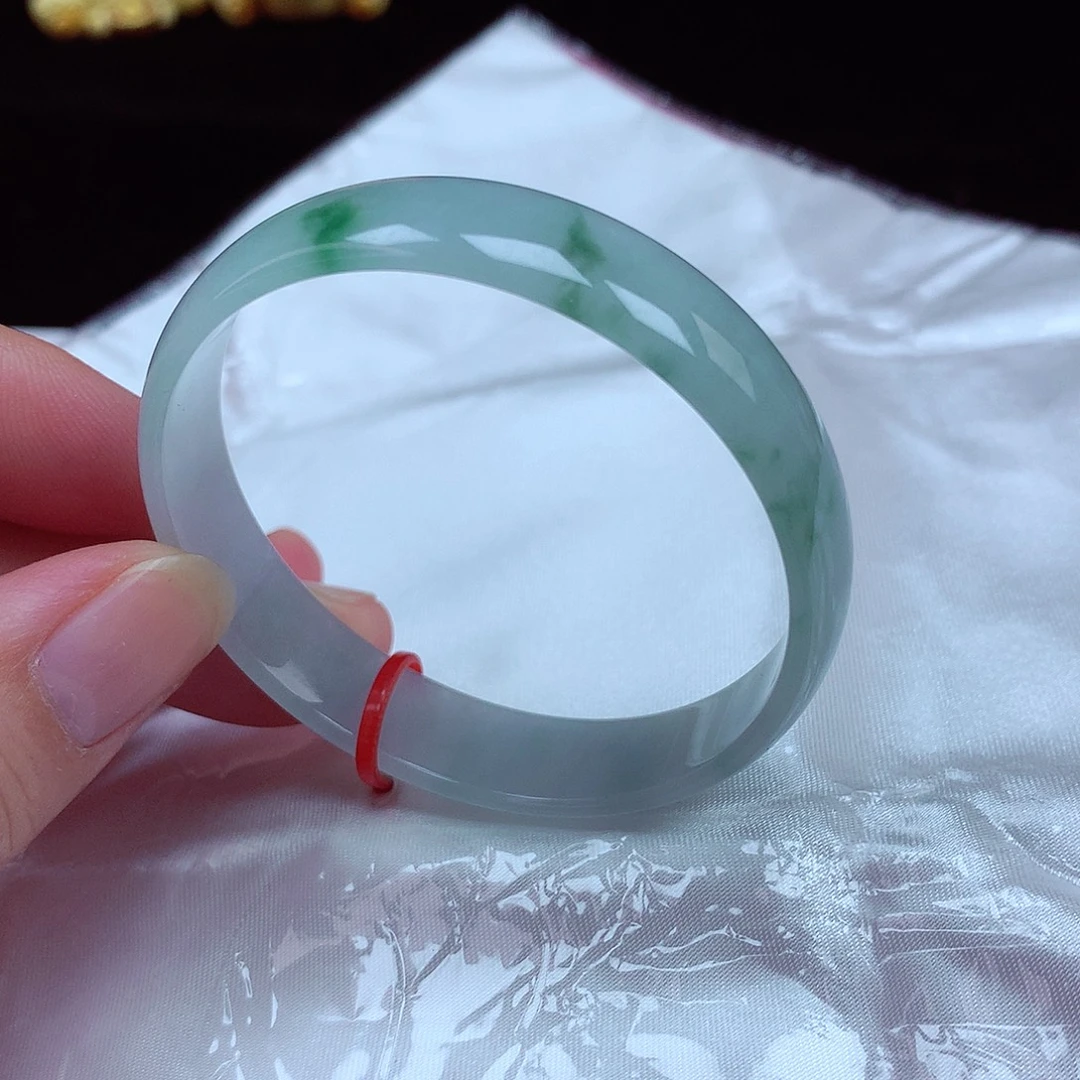 未镶嵌手镯翡翠52圈
