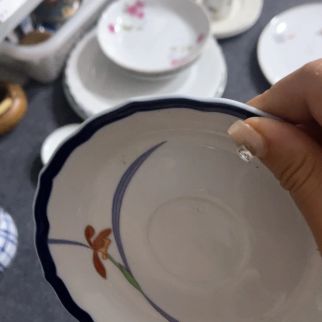 圆***桃瓷片在这两位老人心中有着非常深厚