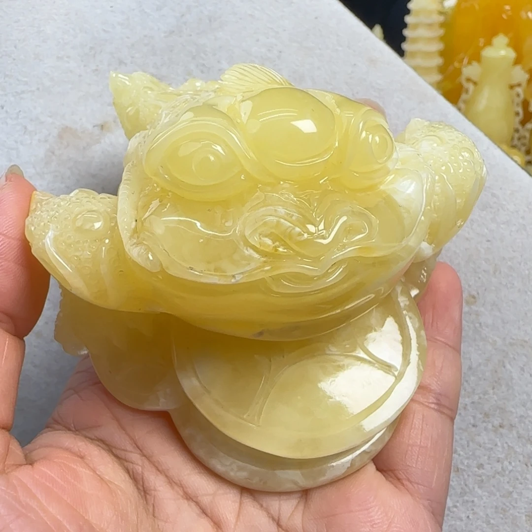 蜜蜡未镶嵌珠宝奇石