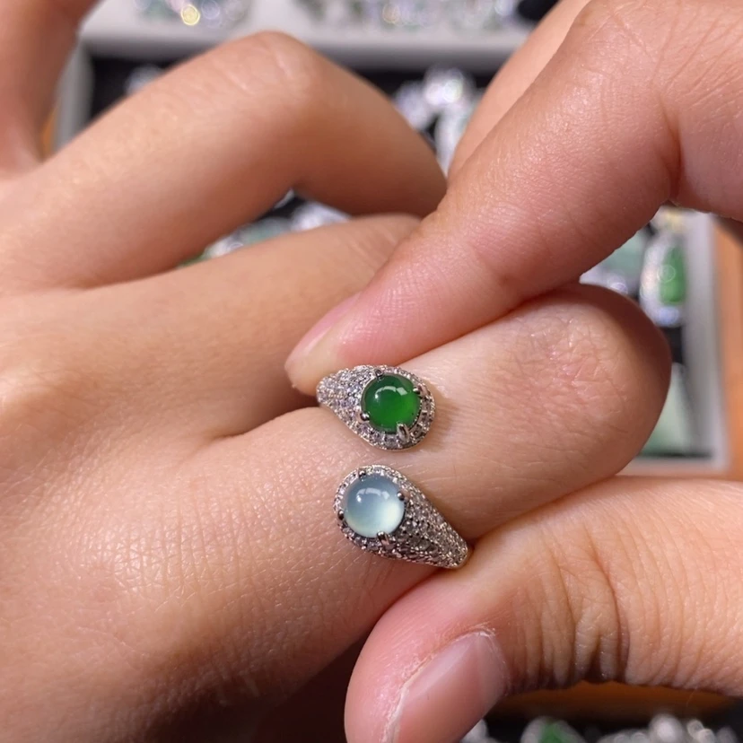 【闪购商品】翡翠颈饰未镶嵌天然