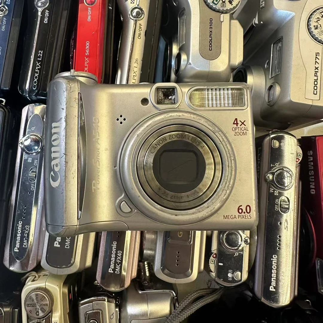 9新 Canon/佳能 佳能A540 600W像素 4倍变焦 配内存卡和读卡器