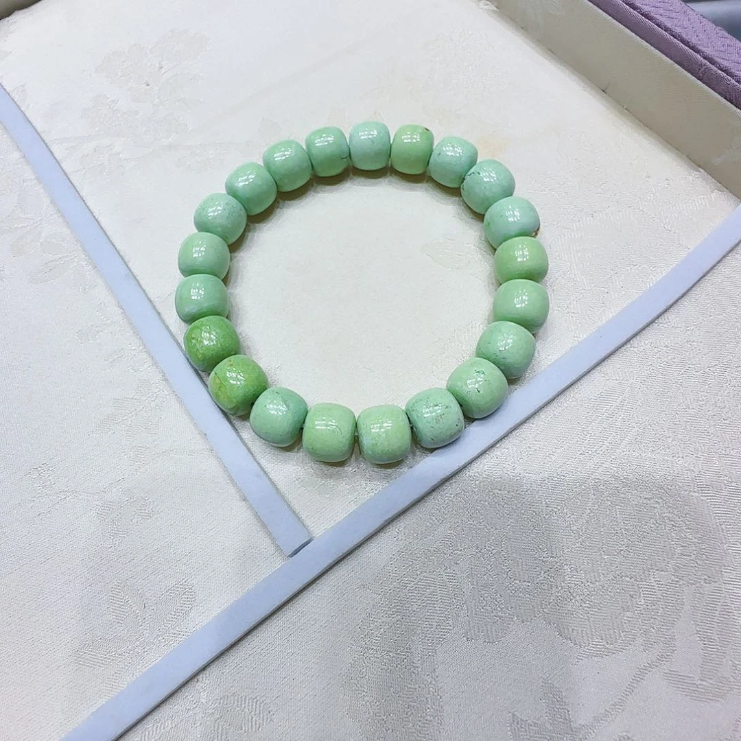 未镶嵌绿松石原矿绿松石