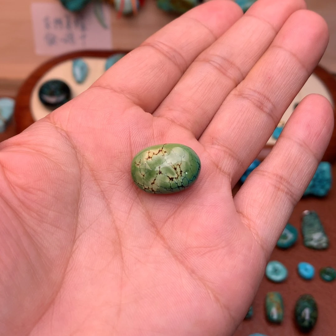 未镶嵌绿松石珠宝奇石