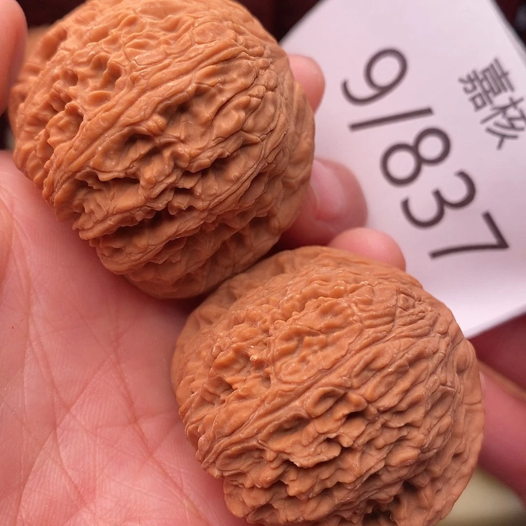 把件文玩核桃41绣球