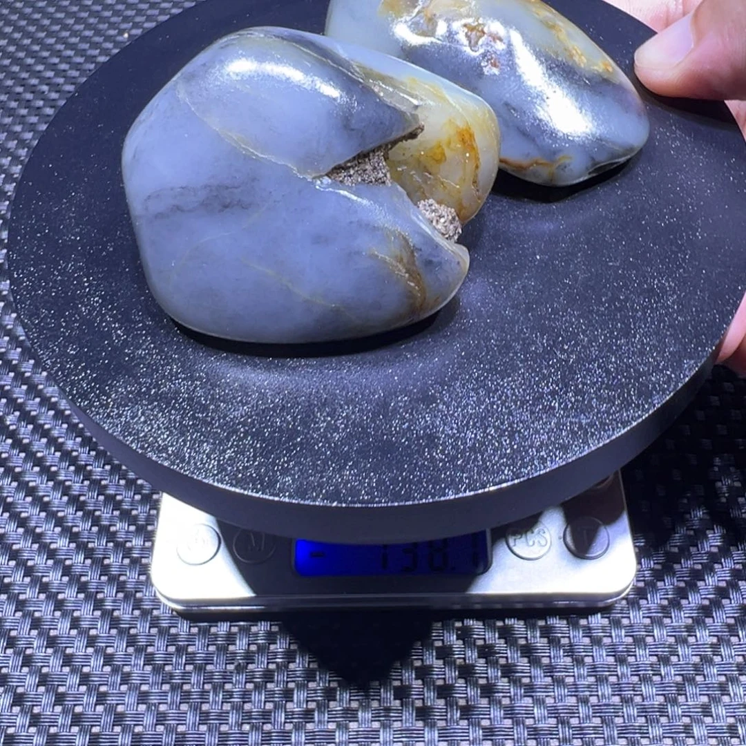 吊坠(不含链)未镶嵌和田玉（子料）170